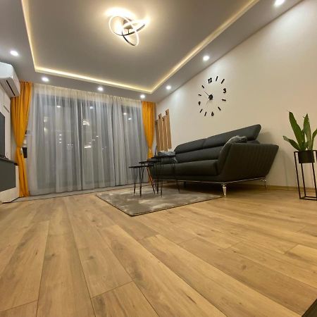 Dv13 Luxury Suite Sofia Center Buitenkant foto